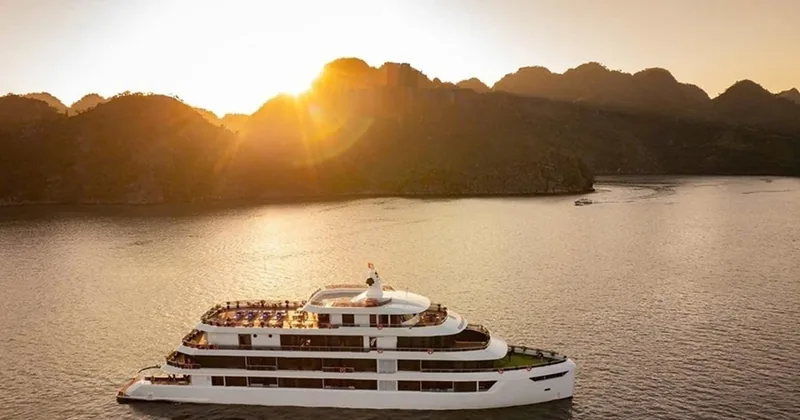 3-Day Rita Cruise with Pool & Bathtub
